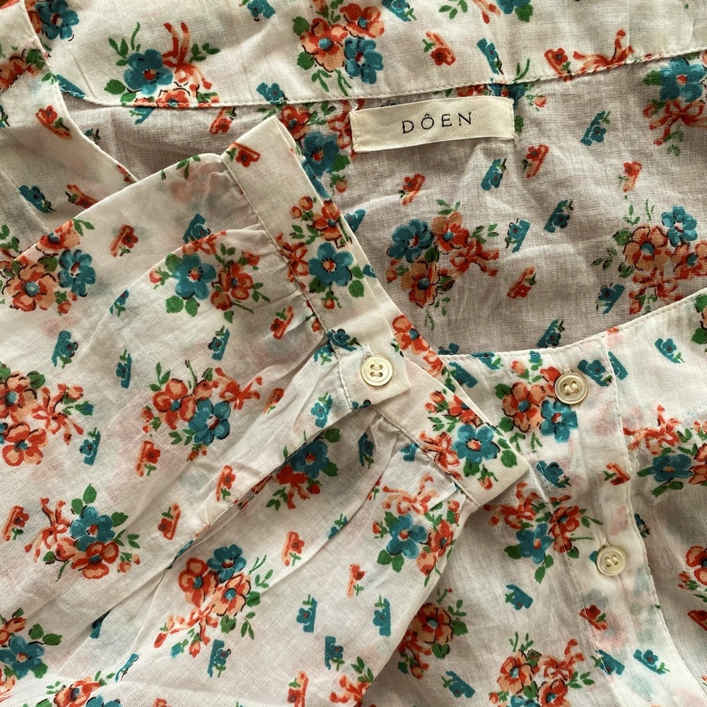 ❌ Sold ❌ Doen Floral Blouse Top, Large